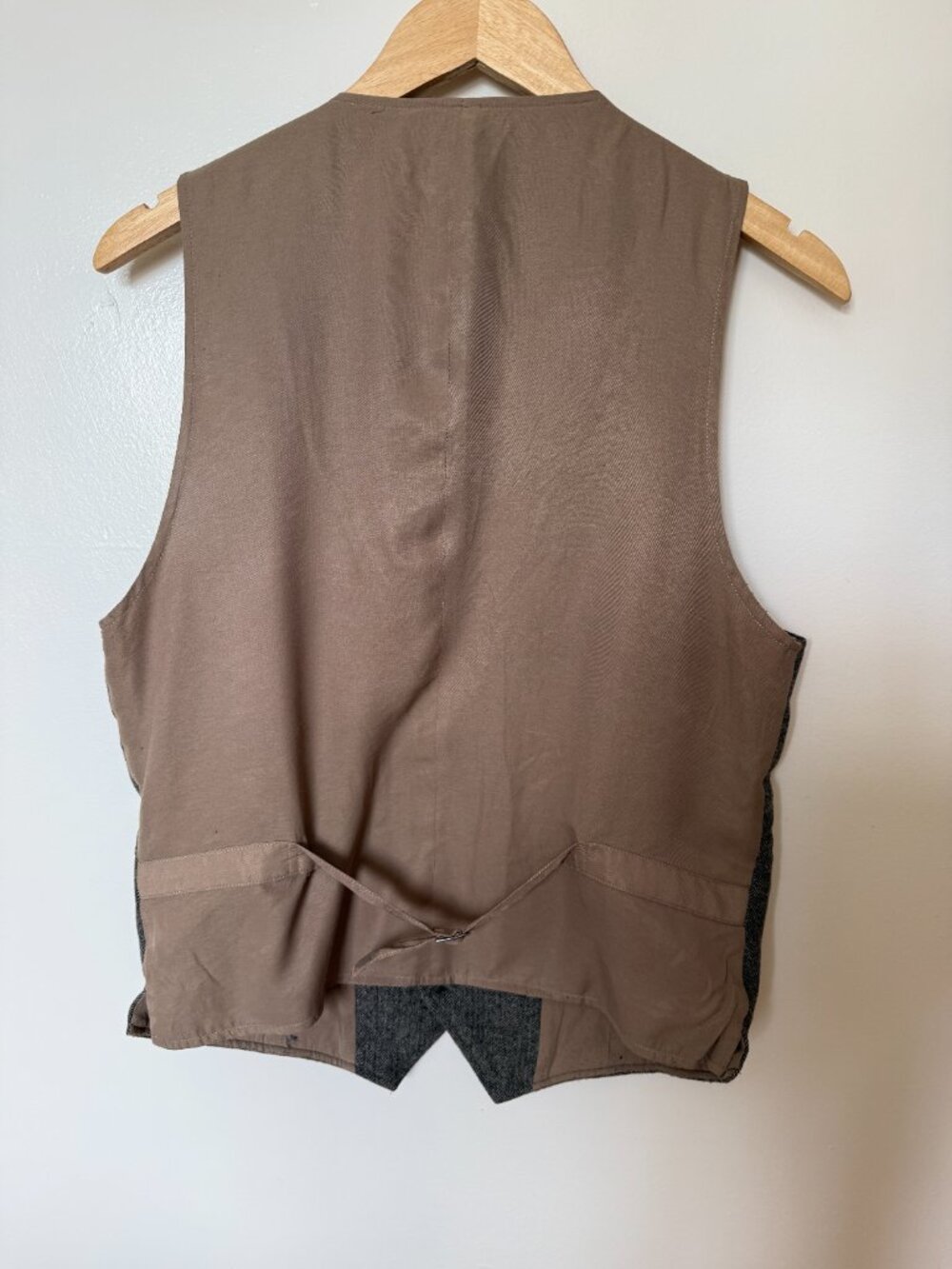 Shades of Grey by Micah Cohen | Grey Herringbone Wool Vest/Waistcoat | Men's Med - Picture 2 of 3